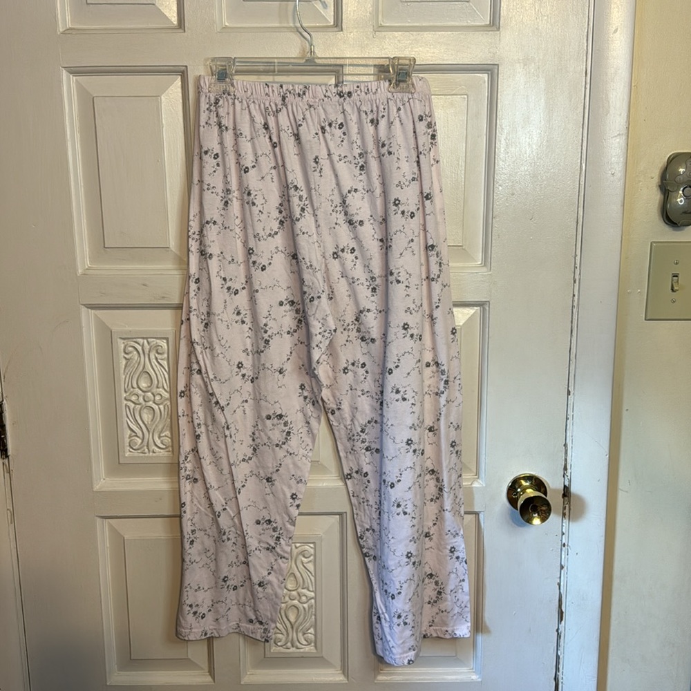 PJ Set Size Large - Picture 7 of 13